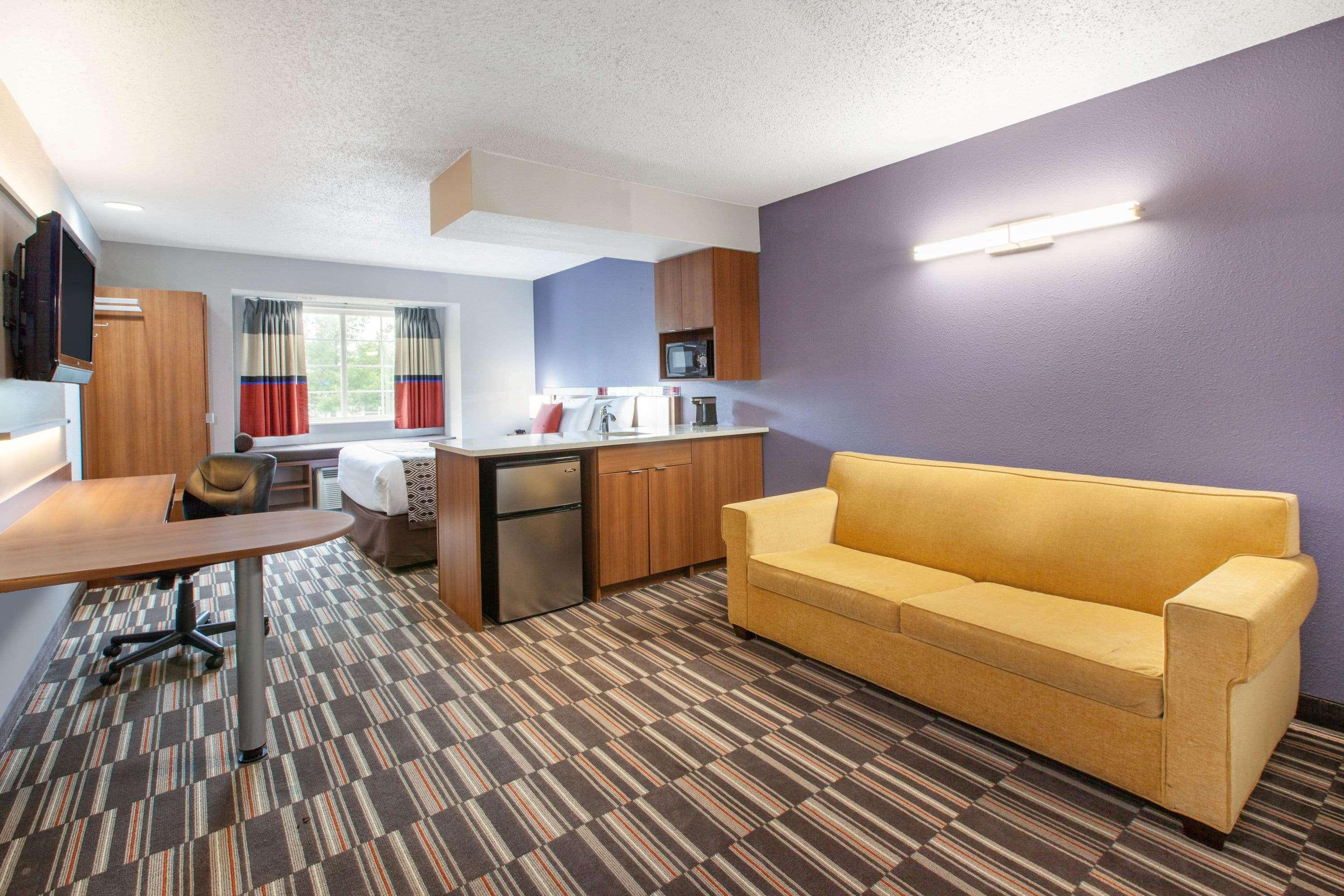 Microtel Inn & Suites By Wyndham Pittsburgh Airport Robinson Township Exterior foto