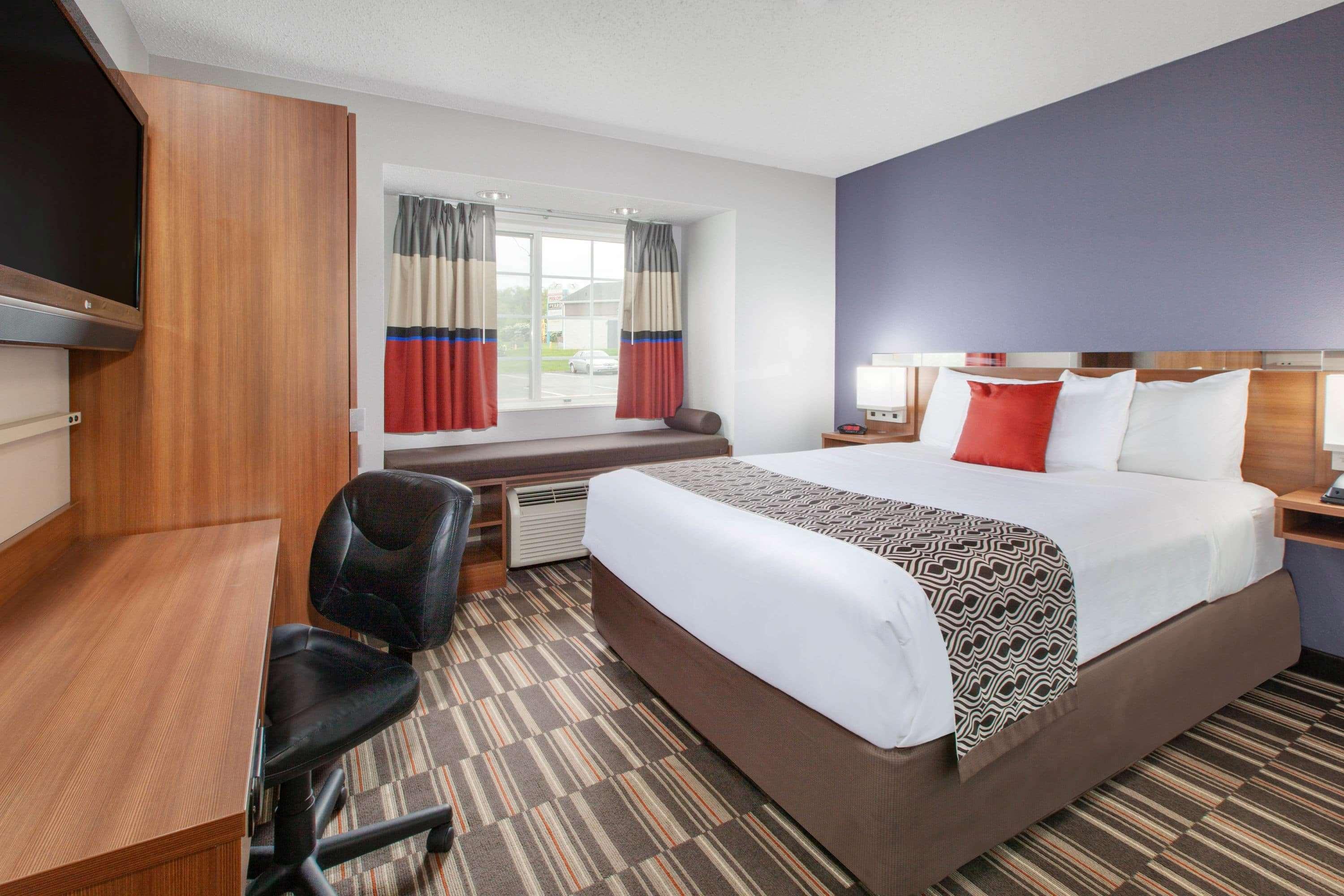 Microtel Inn & Suites By Wyndham Pittsburgh Airport Robinson Township Exterior foto