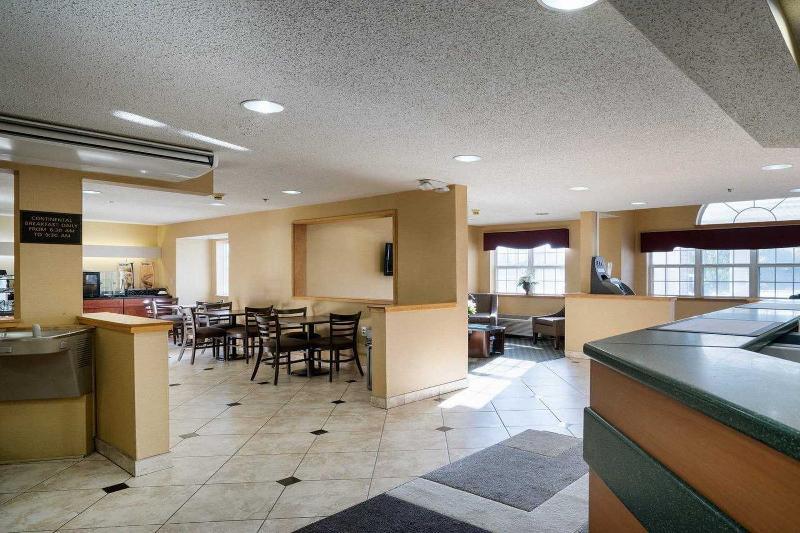 Microtel Inn & Suites By Wyndham Pittsburgh Airport Robinson Township Exterior foto