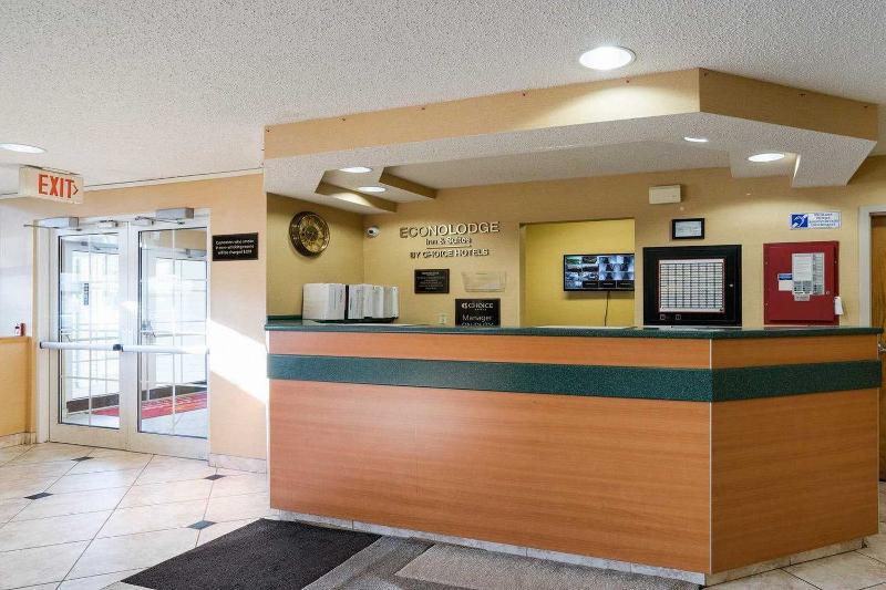 Microtel Inn & Suites By Wyndham Pittsburgh Airport Robinson Township Exterior foto