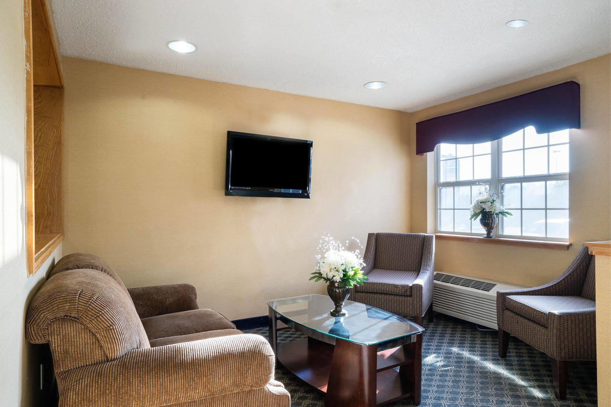 Microtel Inn & Suites By Wyndham Pittsburgh Airport Robinson Township Exterior foto